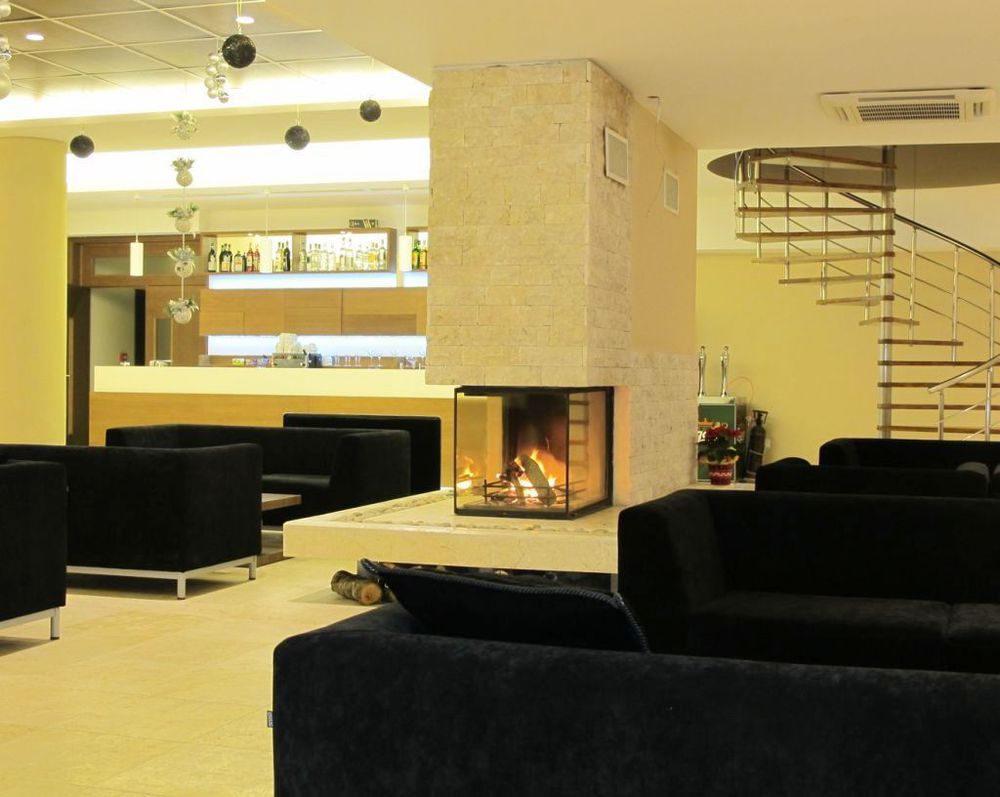 Radina's Way Hotel 4*